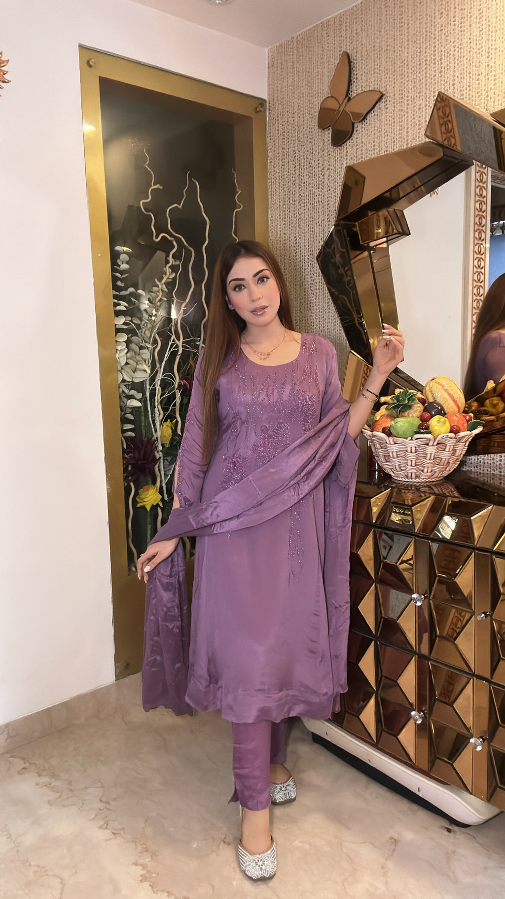 Lavendar Khwaab Kalidar